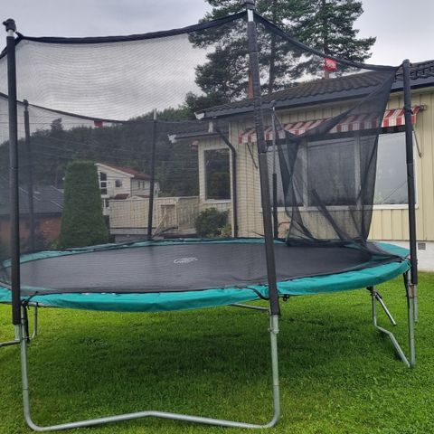 Trampoline