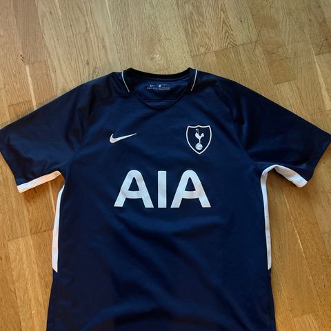 Veldig Tottenham drakt