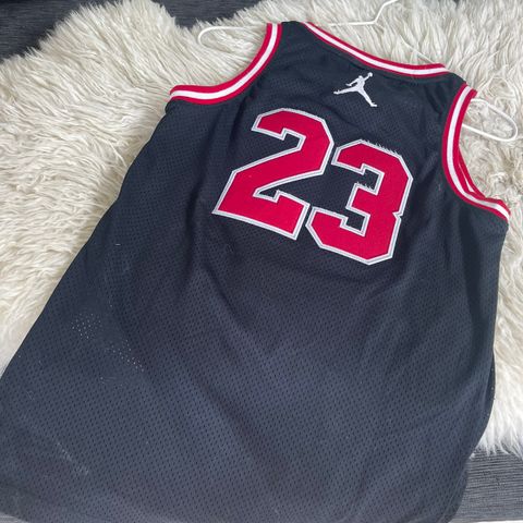 Michael Jordan basketdrakt 10-12 år