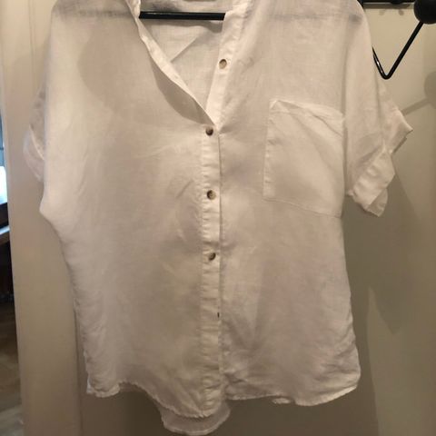 Crisp, hvit skjorte i lin  fra Sand