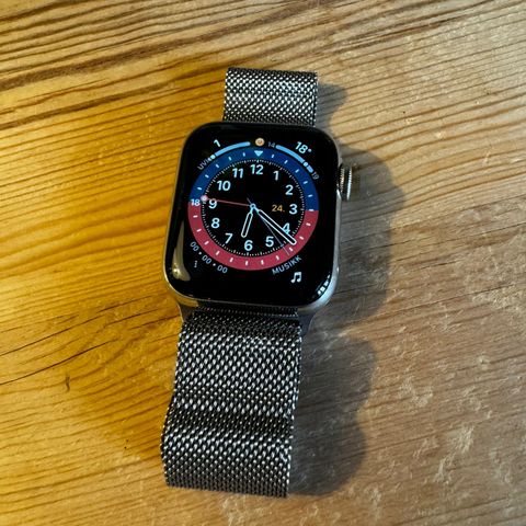 Apple Watch 4, stål/safir med 4G