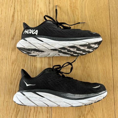 Hoka Clifton 8