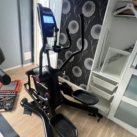 Ellipsemaskin bowflex lateral X LX3