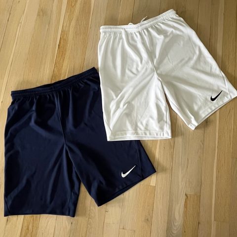 Nike - 2 stk fotballshorts - str. 158-170