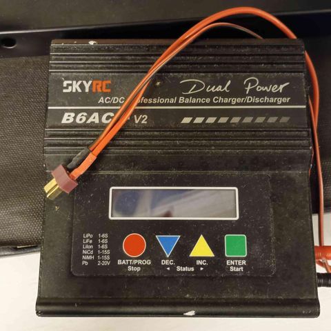 SKYRC B6AC+ V2 Professional AC/DC Dual Power Balance Lader