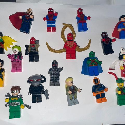 Lego Super Helter mini figurer