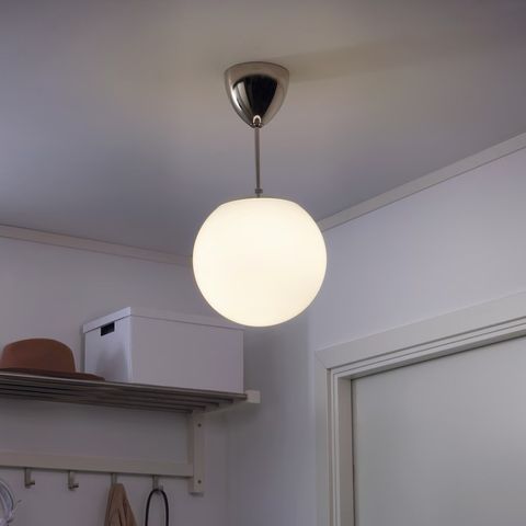 Höljes taklampe