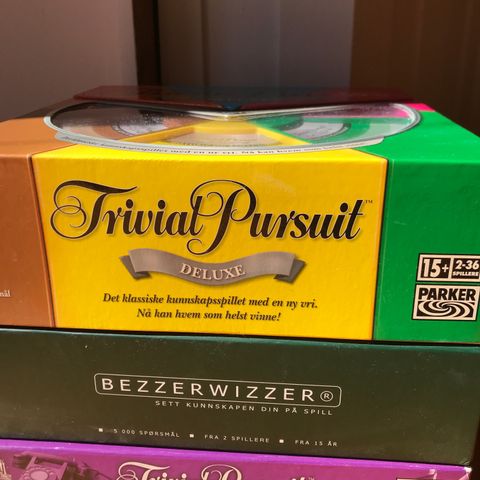 Trivial pursuit og Bezzerwizzer :Brettspill selges rimelig