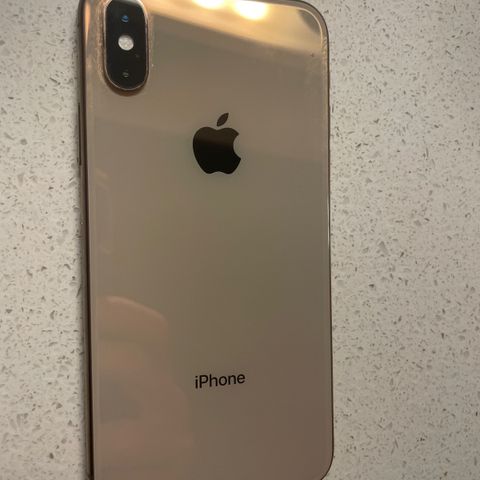 iPhone Xs in Mint Condition - Gold - Unlocked (Dual SIM)