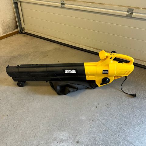 Ironside løvblåser 2500w