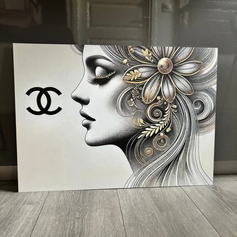 Chanel-inspirert bilde printet på aluminium