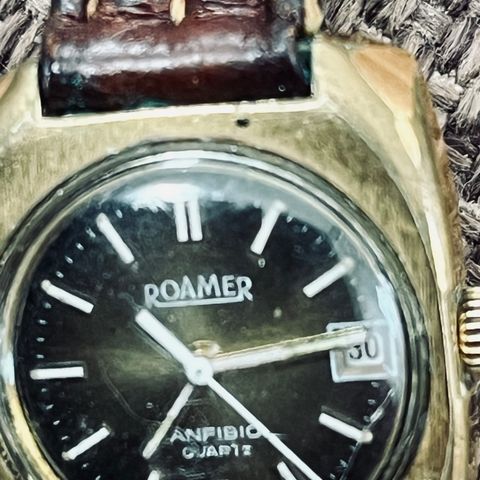 2 stk dameklokke  SEIKO og Roamer