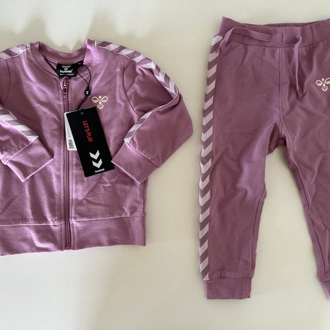 Nytt Hummel Bille tracksuit sett str 86