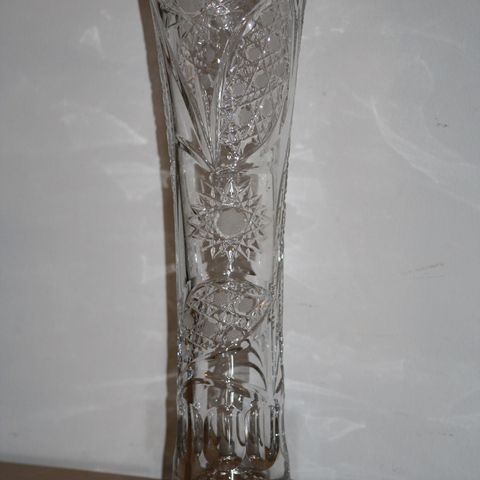 Crystal vase 34 cm.