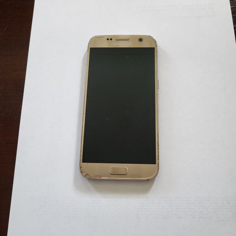 Defekt Samsung galaxy S7 32GB selges.