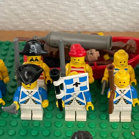 Lego vintage pirates selges!