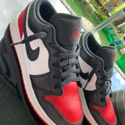 Air Jordan 1 low str 37,5