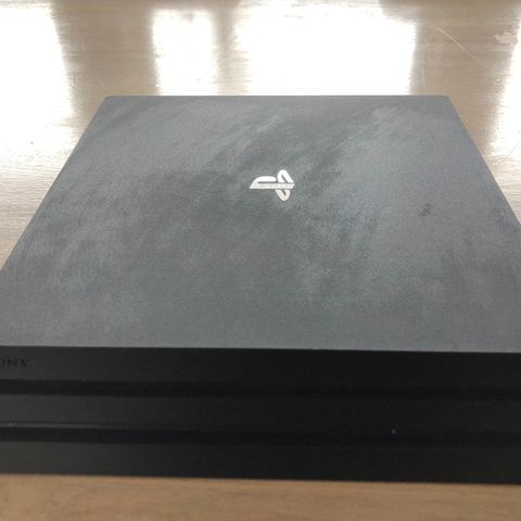 Playstation 4, 1tb lagringsplass - CUH 7016B