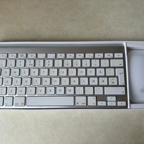 Apple trådløst tastatur og mus - andre generasjon ⌨️