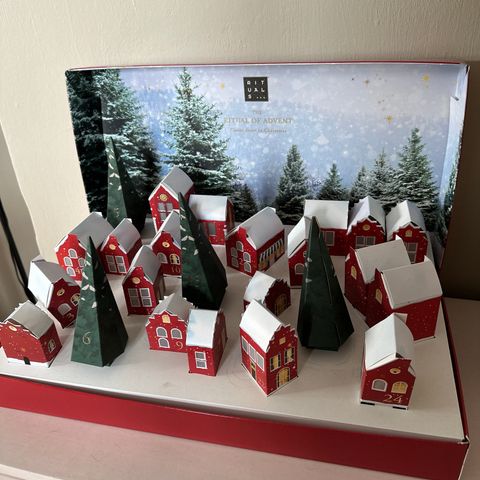 Adventskalender hus（tom)