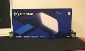 Elgato Key Light m/bordstativ selges billig i original eske.