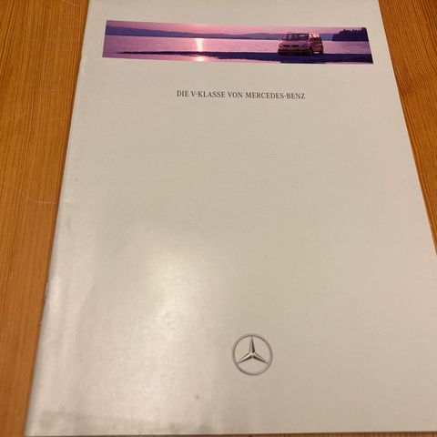 BILBROSJYRE - DIE V-KLASSE VON MERCEDES-BENZ - 1996 - RESERVERT !