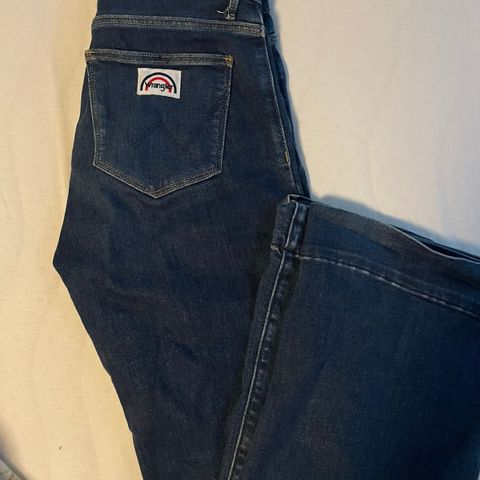 Wrangler flare jeans str 26/32