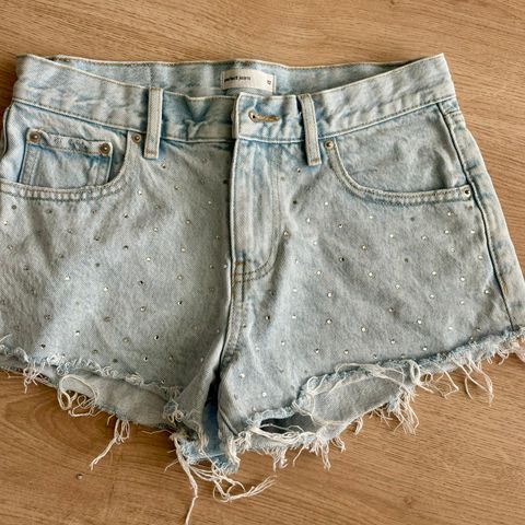 Kort jeans fra GINA TRICOT, størrelse 32