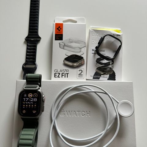 Apple Watch Ultra m/ tilbehør