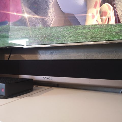 Sonos Playbar med veggfeste og bridge