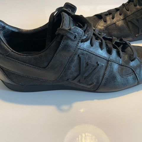 Louis Vuitton Top Sneakers