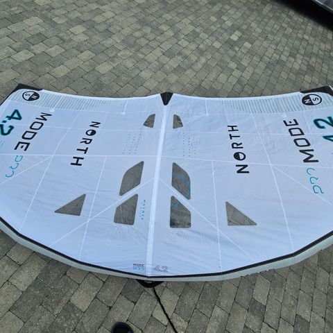 North Mode pro 4,2 wing foil selges