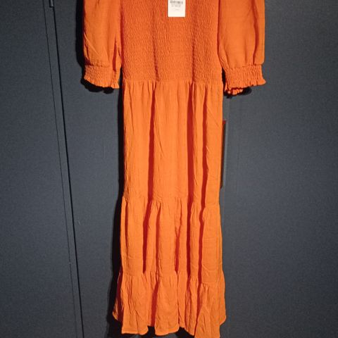 Only orange kjole