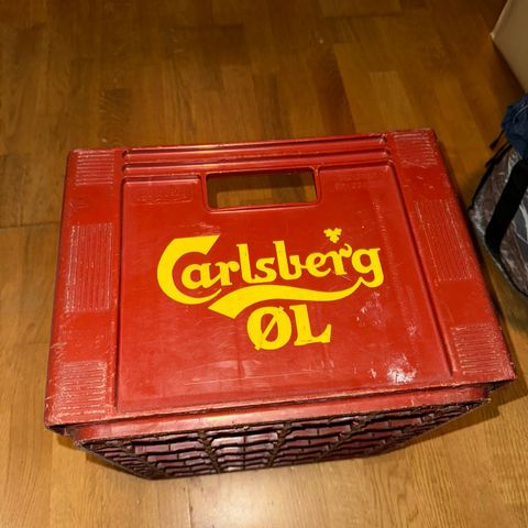 Carlsberg ølkasse selges