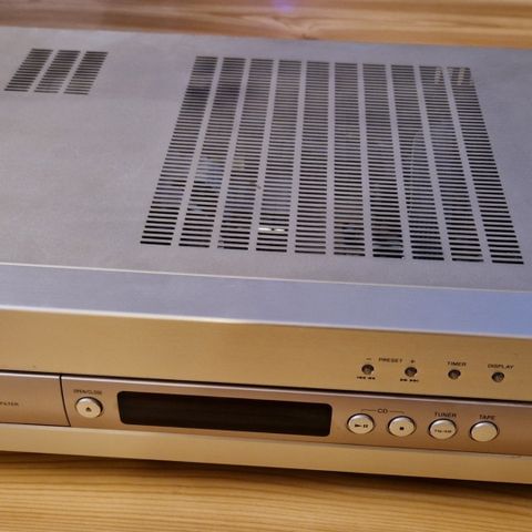 Sony RXD-700 CD Receiver/forsterker + 2stk PSB Alpha mini høytalere
