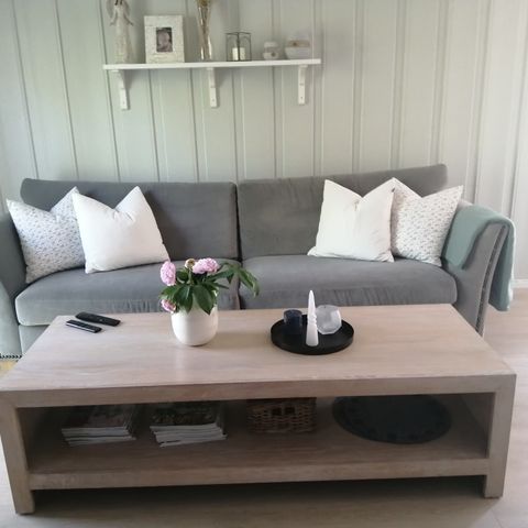 4seter sofa (Bohus), og salongbord (Home & Cottage)