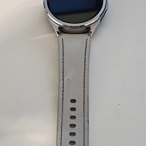 SAMSUNG GALAXY WATCH6 CLASSIC 47 MM BT, SØLV