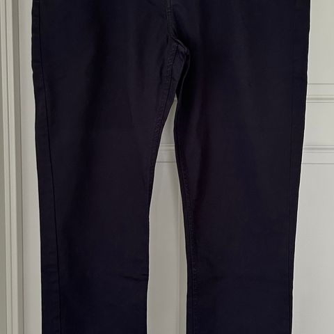 H&M svart langbukse 36/32 slim fit