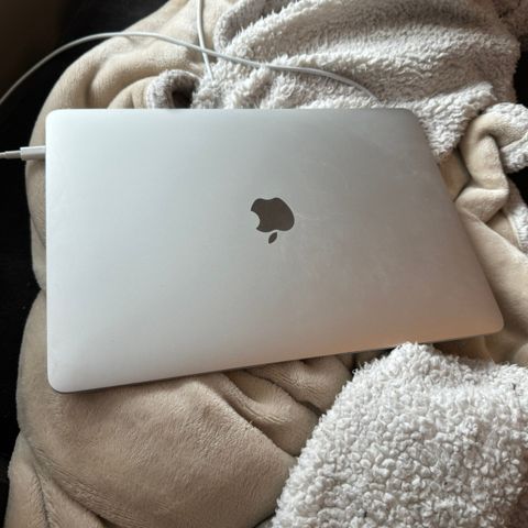 MacBook air M1 2020