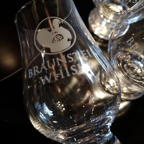 6 Braunstein whisky glass.