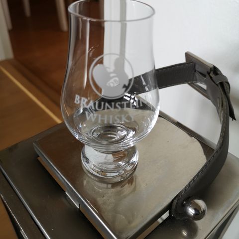 6 Braunstein whisky glass.