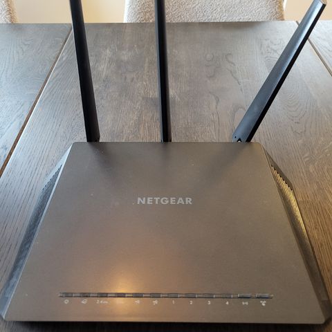 Router Netgear AC1900