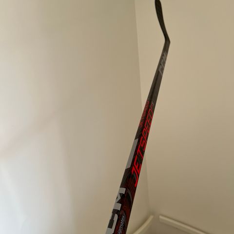 Ubrukt ishockeykølle CCM Jetspeed FT5 int. P29 flex55