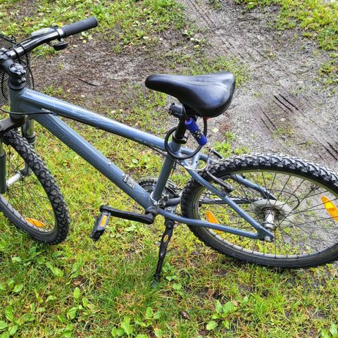 Mountainbike 24", 21 gir, dempet framgaffel