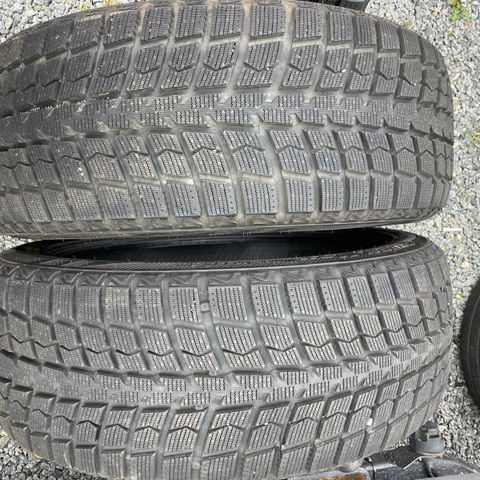 255/45r21 dekk 2 stk