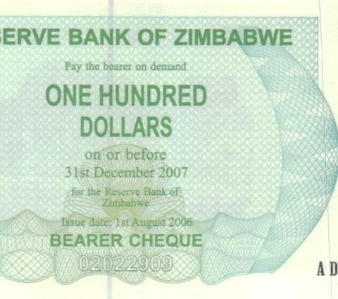 Fire strøkene 100 Dollars sedler i nr.-rekkefølge fra Zimbabwe i UNC - 1056-59