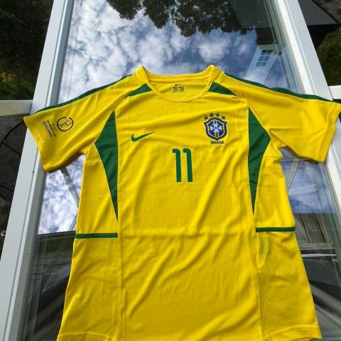 Brazil nr 11 Ronaldinho jersey