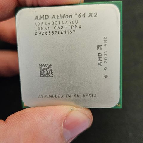 AMD Athlon 64 X2 4600+ (AM2)