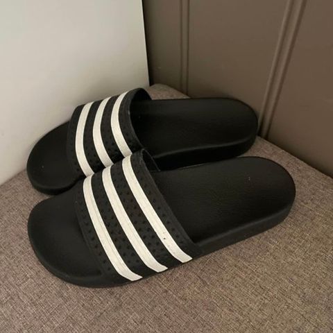 Adidas slippers - str. 38