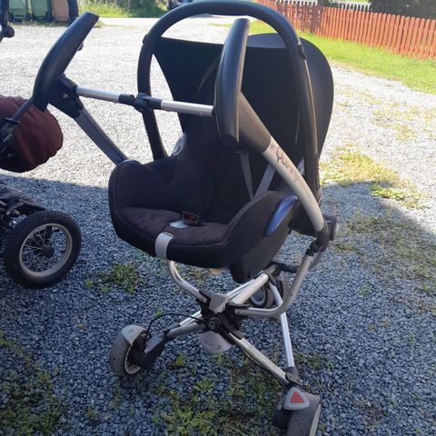 MaxiCosi Babybilstol med understell